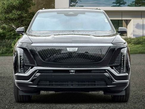 New 2026 Cadillac Vistiq Premium Luxury w/ LPO, Floor Liner Package AWD/4WD image 9