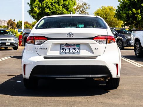 Used 2026 Toyota Corolla LE FWD image 8