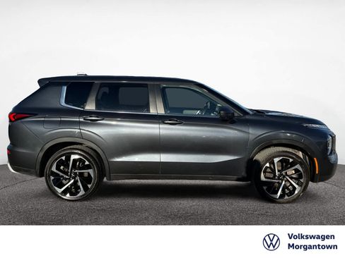 Used 2024 Mitsubishi Outlander SE image 6