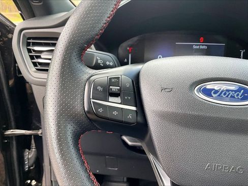 Used 2024 Ford Escape ST-Line w/ Tech Pack #1 AWD/4WD image 22