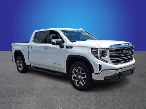 Used 2024 GMC Sierra 1500 SLT AWD/4WD image 3