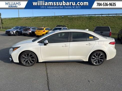 Used 2021 Toyota Corolla SE w/ SE Premium Package image 11