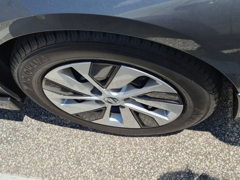 Used 2021 Nissan Altima 2.5 S w/ Driver Assist Package FWD image 10