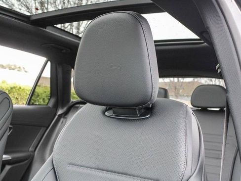 New 2025 Mercedes-Benz GLC 350e 4MATIC image 20