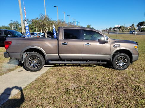 Used 2017 Nissan Titan Platinum Reserve image 15