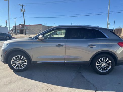 Used 2017 Lincoln MKX Select w/ Select Plus Package image 6