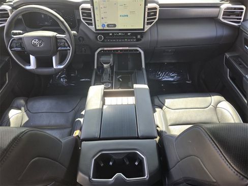 Used 2025 Toyota Sequoia 4WD image 14