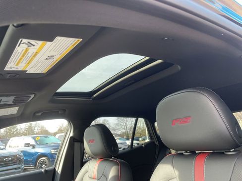 New 2026 Chevrolet Trax RS w/ Sunroof Package image 24