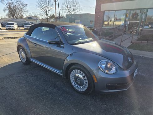 Used 2014 Volkswagen Beetle 2.5 image 4