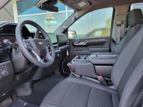 Used 2026 Chevrolet Silverado 1500 LT AWD/4WD image 12