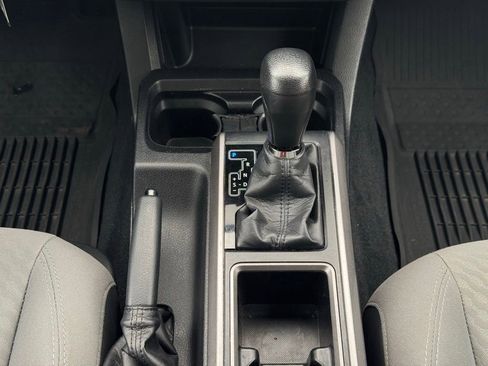 Used 2020 Toyota Tacoma SR5 w/ Technology Package image 34