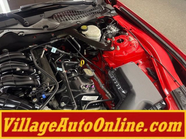 Used 2015 Ford Mustang Convertible RWD image 23