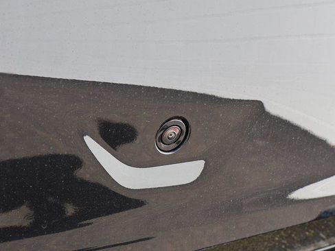 New 2025 GMC Hummer EV 3X w/ Battery Pack, 24 Module Pack image 9