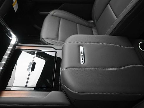 New 2026 GMC Yukon Denali image 16