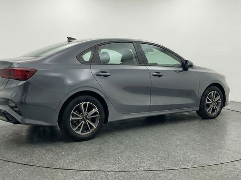 Used 2024 Kia Forte LXS image 9