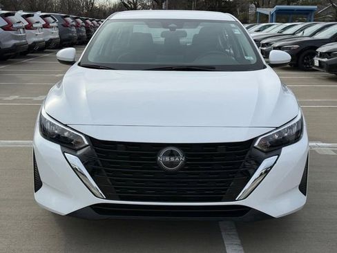 Used 2024 Nissan Sentra SV image 9