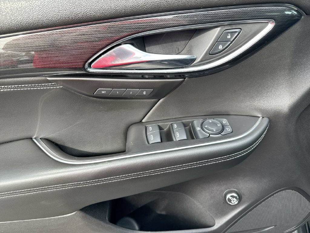 Used 2022 Buick Envision Essence w/ Sport Touring Package FWD image 20