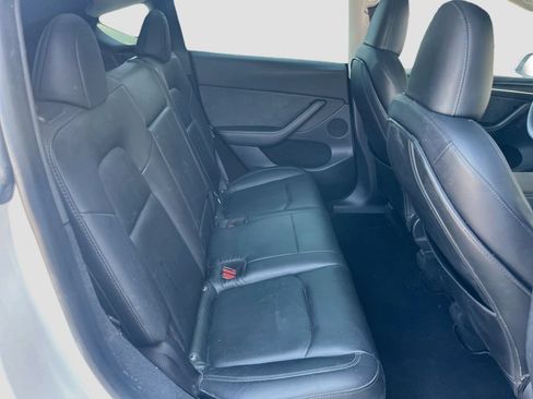 Used 2023 Tesla Model Y Long Range AWD/4WD image 28