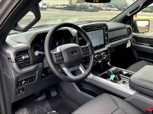 Used 2025 Ford F150 XLT w/ Equipment Group 302A MID AWD/4WD image 9