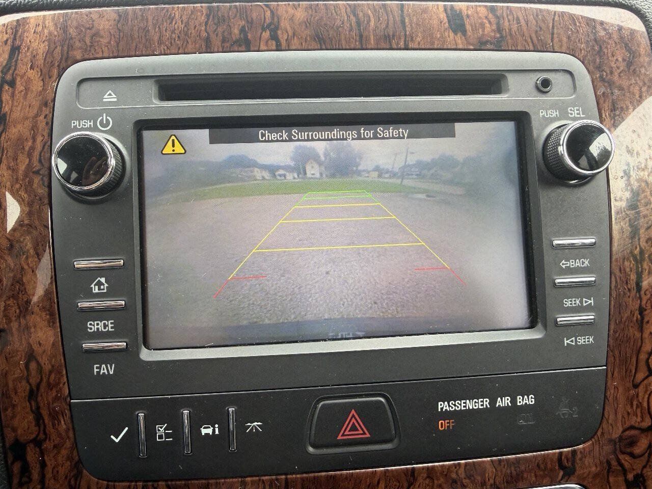 Used 2014 Chevrolet Traverse LT FWD image 23