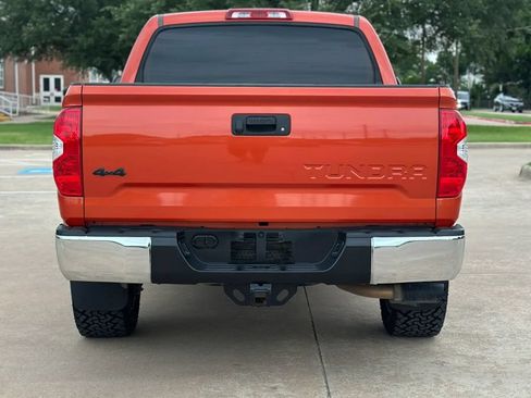 Used 2017 Toyota Tundra SR5 w/ SR5 Upgrade Package AWD/4WD image 6