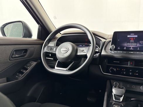 Used 2023 Nissan Rogue S AWD/4WD image 24