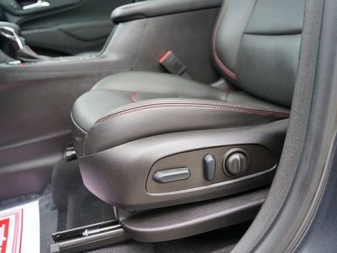 Used 2022 Chevrolet Equinox RS w/ RS Leather Package image 12