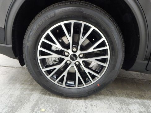 New 2025 Ford Escape SE w/ PHEV Premium Package image 11