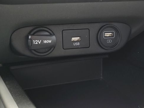 Used 2022 Hyundai Elantra SEL FWD image 22