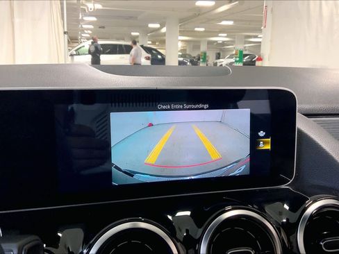 Used 2021 Mercedes-Benz GLA 250 4MATIC image 27