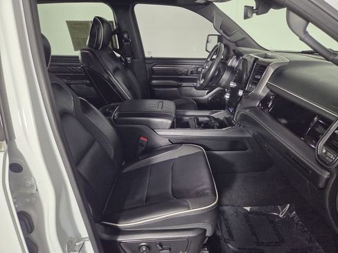 Used 2025 RAM 1500 Limited image 32