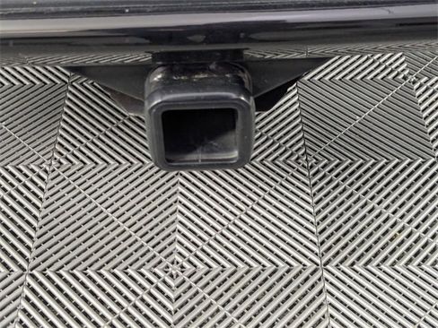 Used 2024 Chevrolet Colorado LT w/ LT Convenience Package image 27