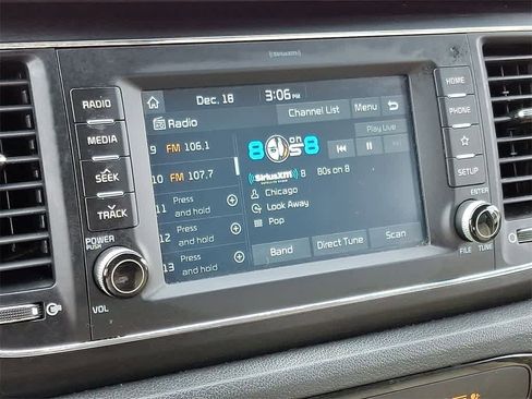 Used 2019 Kia Sedona EX image 17