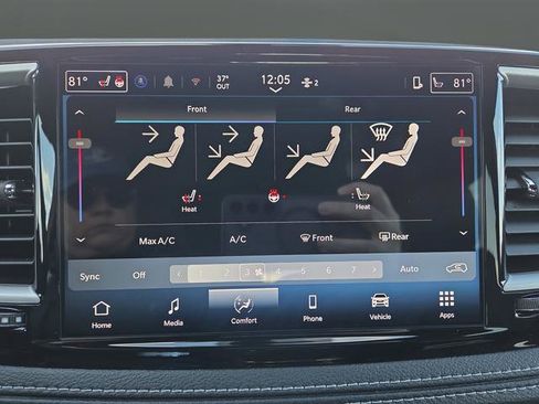 New 2026 Chrysler Pacifica Select w/ S Appearance Package image 18