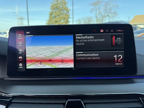 Used 2022 BMW M5 w/ Competition Package image 18