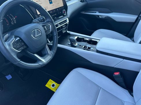 Used 2023 Lexus RX 350 Premium image 7