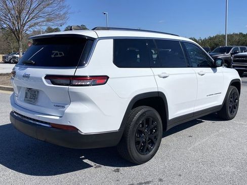 Used 2023 Jeep Grand Cherokee L Limited image 4