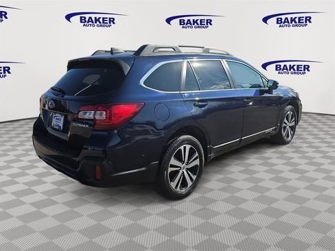 Used 2018 Subaru Outback 2.5i Limited image 5