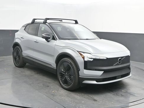 New 2026 Volvo EX30 Cross Country Ultra w/ Protection Package Premier AWD/4WD image 9