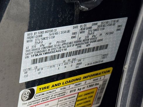 Used 2025 Ford Expedition Max Platinum w/ Driver's Package AWD/4WD image 33