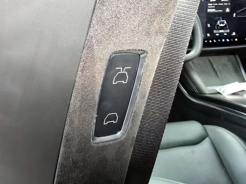 Used 2022 Tesla Model X Plaid AWD/4WD image 18
