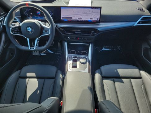 Used 2025 BMW M440i RWD image 13