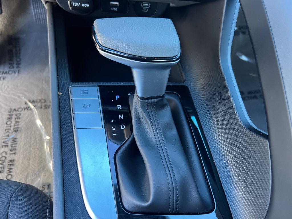 Used 2024 Hyundai Elantra SEL FWD image 19