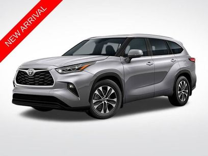 Used 2022 Toyota Highlander XLE
