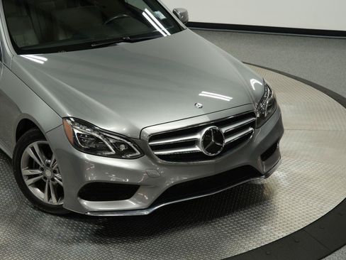 Used 2014 Mercedes-Benz E 250 BlueTEC Sedan image 52
