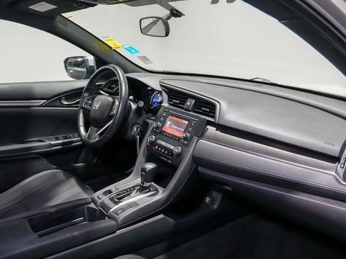 Used 2018 Honda Civic Sport image 22