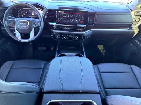 Used 2025 GMC Sierra 2500 SLT w/ SLT Convenience Package image 24