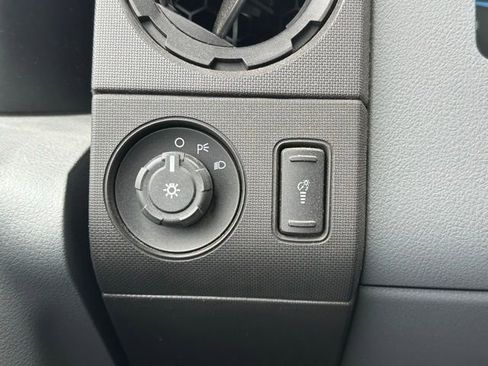 Used 2015 Ford F250 XL w/ XL Value Package AWD/4WD image 16