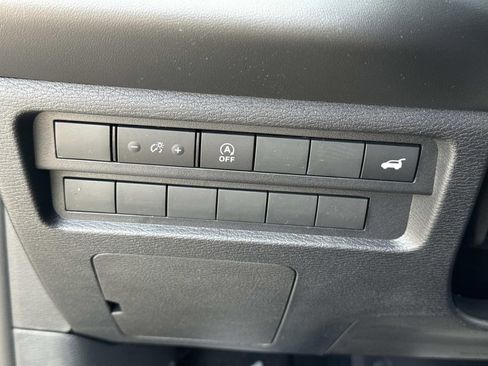 New 2026 Mitsubishi Outlander SEL FWD image 42