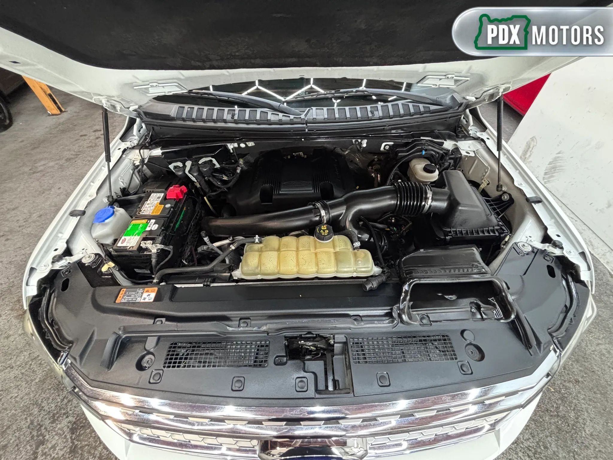 Used 2020 Ford Expedition Max Platinum AWD/4WD image 25